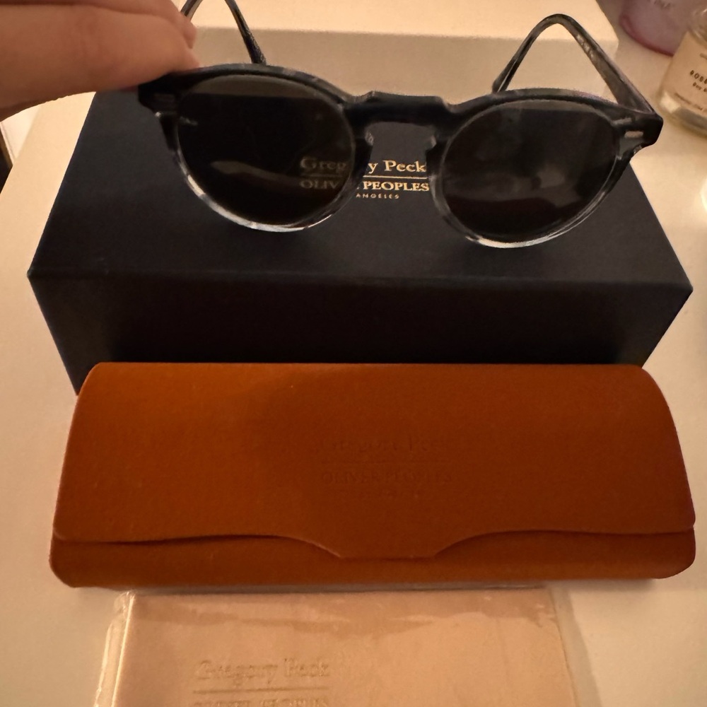 Oliver Peoples Gregory Peck Sunglasses with Brown Case